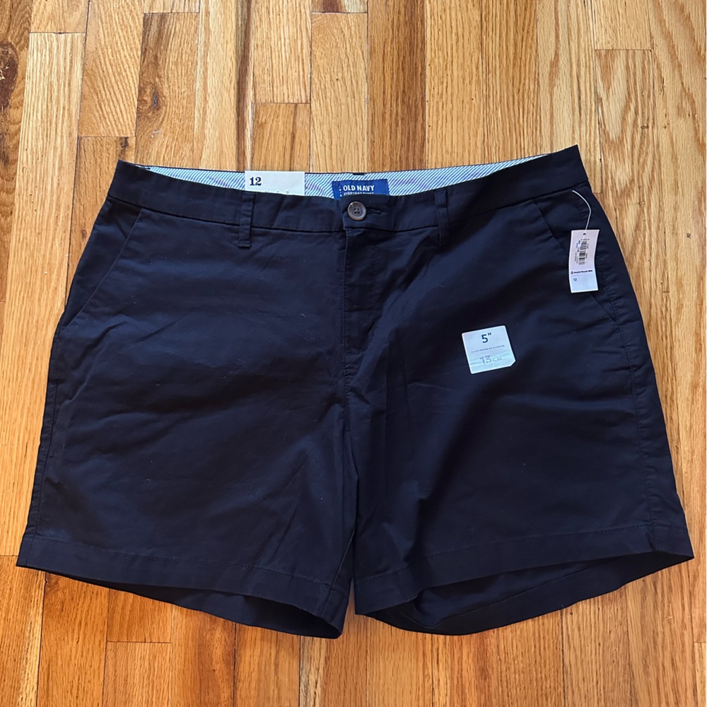 Old Navy “Everyday Short” size 12 black